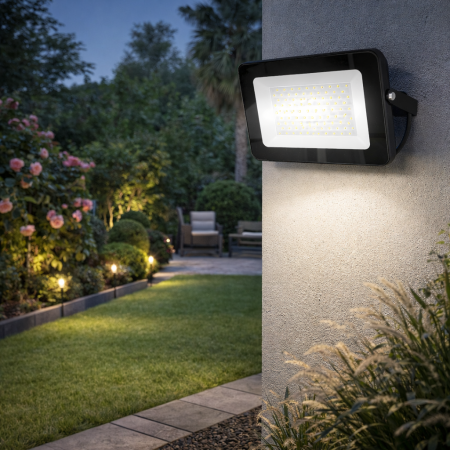 بروجكترات / كشافات SMART حجم صغير